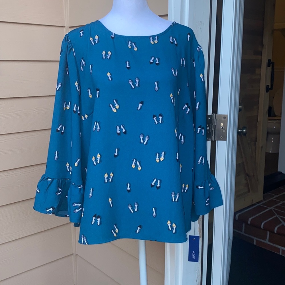 Adorable women’s top